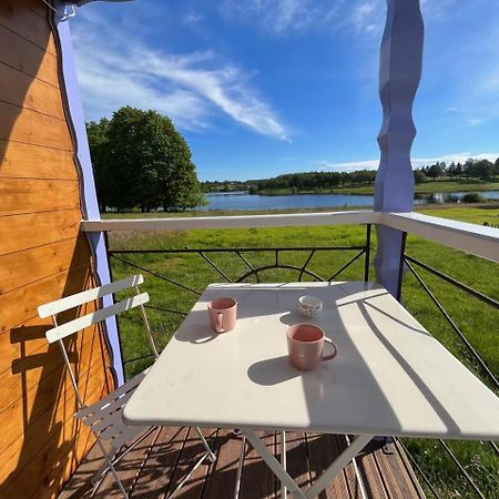 Les Logements Insolites De La Base Nautique Verneuil  外观 照片